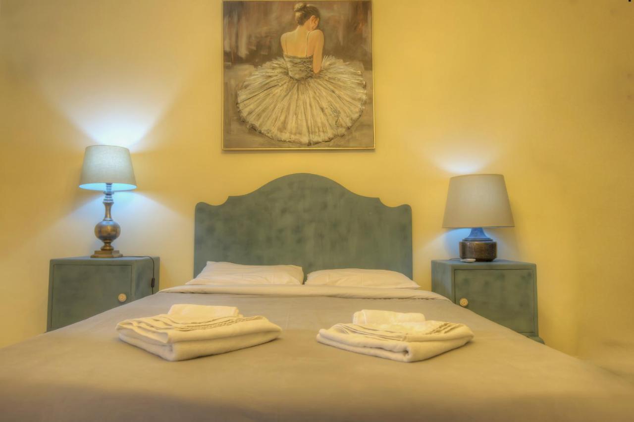 Large And Bright Apartment In The City Centre Goslm-2 Sliema Eksteriør billede